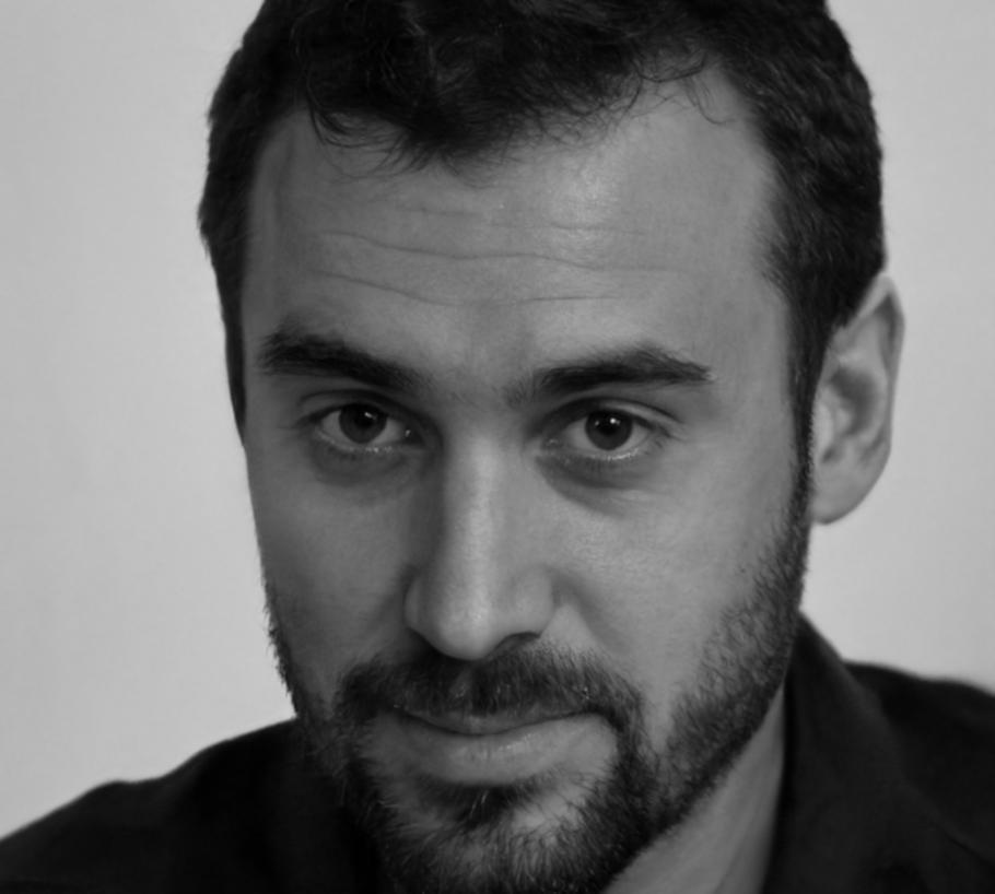 Retrato del especialista Eliseo Montoya